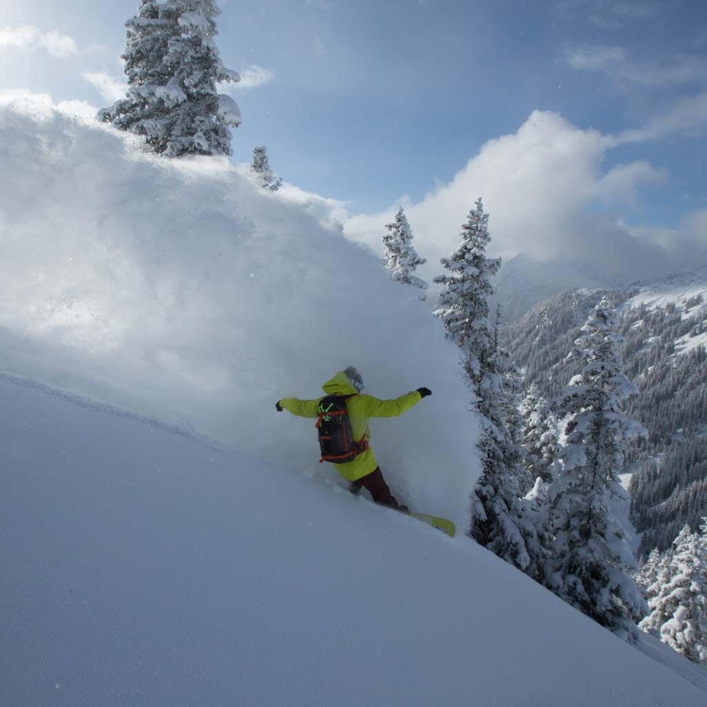 Snowboarder